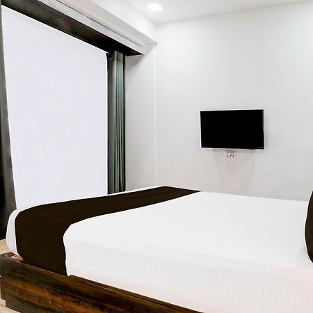 Super Hotel O Vip Road Formerly Hotel Lotus สุรัต ภายนอก รูปภาพ