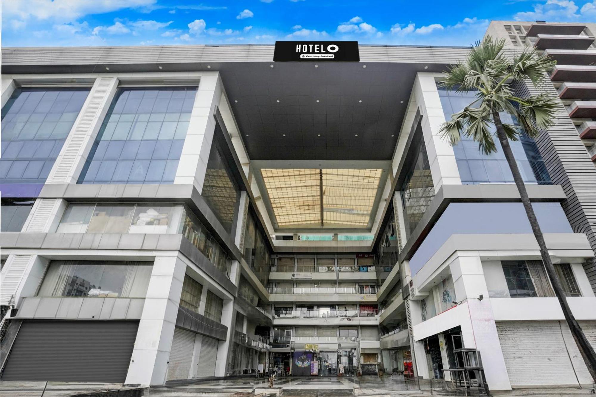 Super Hotel O Vip Road Formerly Hotel Lotus สุรัต ภายนอก รูปภาพ